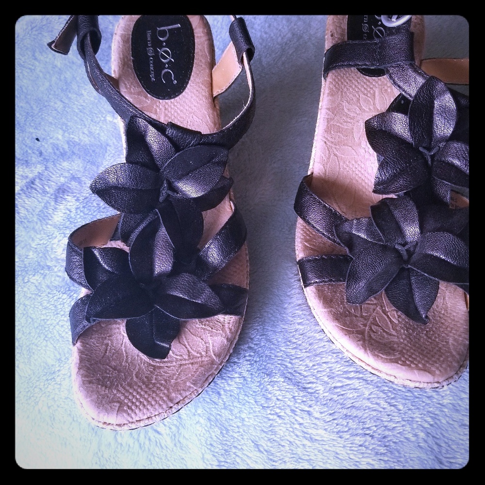 Shoes, sandles widgets leather top